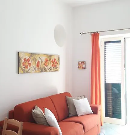 Apartamento Holiday House Gilda Positano