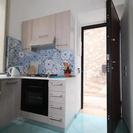 Apartamento Holiday House Gilda Positano